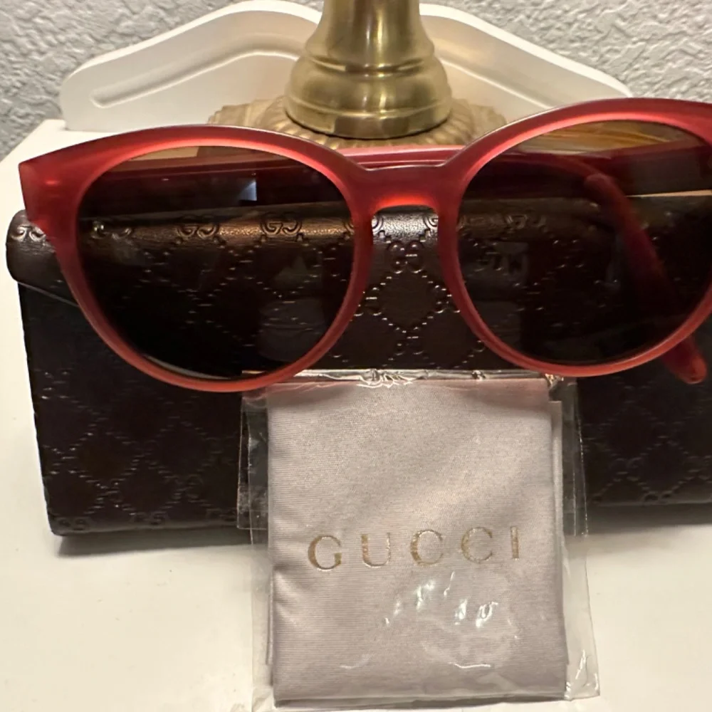 Gucci glasses - Picture 2 of 5